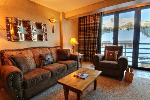 Shoshone Condos at Big Sky Resortにあるシーティングエリア
