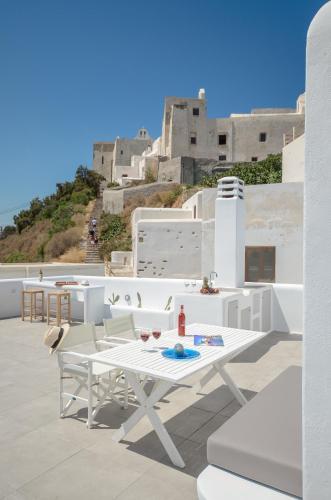 Cycladic Breeze