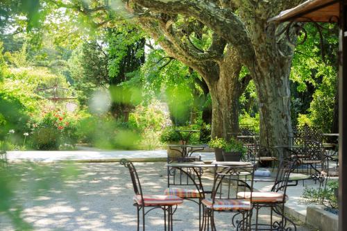 Κήπος έξω από το Hôtel Mas Valentine