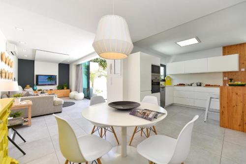 Foto Cozy bungalow for 6 in Playa del Inglés GD04 by VillaGranCanaria 5