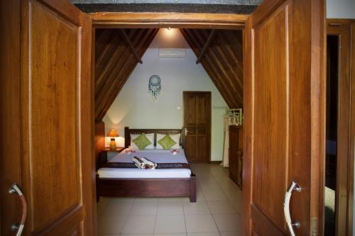 Gallery image of Lucy's Garden Hotel in Gili Air