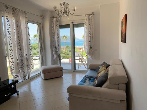 Posezení v ubytování Beachfront Apartment