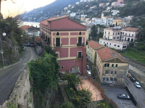 PALAZZO PELLEGRINO vietri dari pandangan mata burung