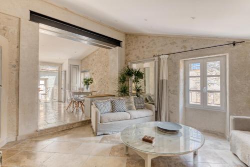 Ma Maison à Valbonne - 3 Luxury Apartments in Heart of Village