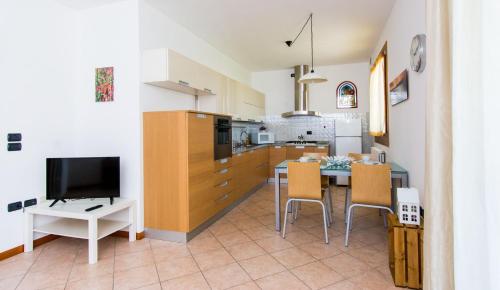 Kuchyň nebo kuchyňský kout v ubytování Sunset View Treviso Apartment