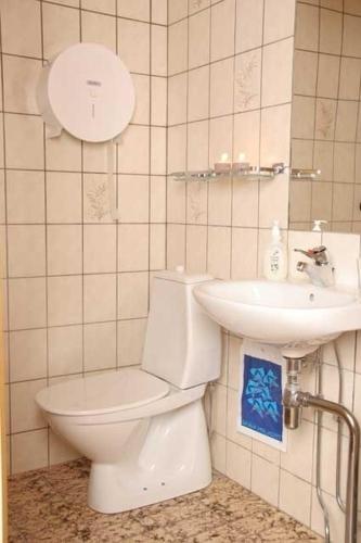 Koupelna v ubytování Gjaargardur Guesthouse Gjogv
