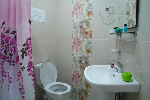  ECO-RESORT LORRET -  Room  picture :   Tea/Coffee maker    Minibar    Shower                           