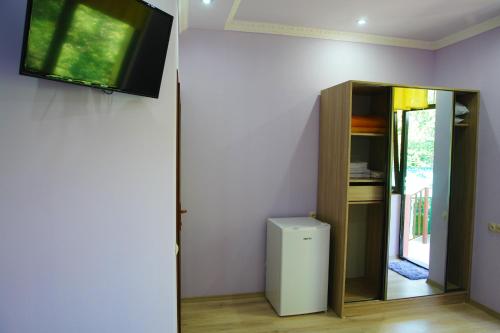  ECO-RESORT LORRET -  Room  picture :   Tea/Coffee maker    Minibar    Shower                           