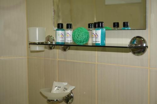  ECO-RESORT LORRET -  Room  picture :    Tea/Coffee maker    Minibar    Shower                            