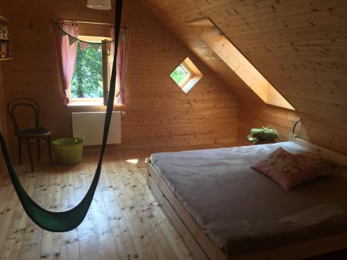 Postel nebo postele na pokoji v ubytování Chalupa Rozmarýna