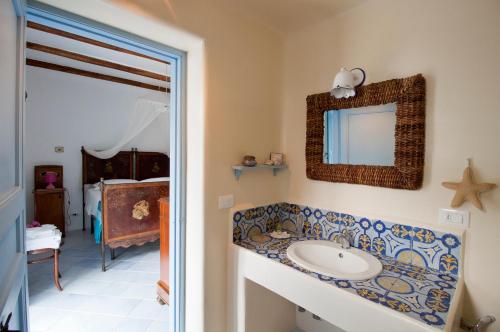 Koupelna v ubytování Casa Elisa Lipari