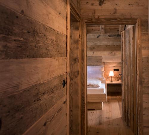 Фотография из галереи Alpin Chalets Oberjoch - Luxus Unterkunft mit privatem SPA und Zugang zu 3000 qm SPA Panoramahotel Oberjoch в городе Бад-Хинделанг