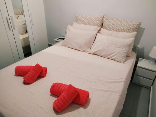 Ένα ή περισσότερα κρεβάτια σε δωμάτιο στο Finiki Seaside Apartment
