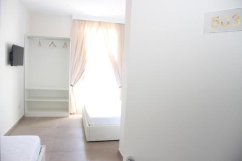 Una cama o camas en una habitación de Philip Royal