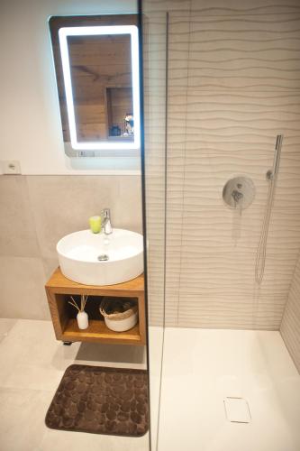 Bilik mandi di Agriturismo Ostrouska