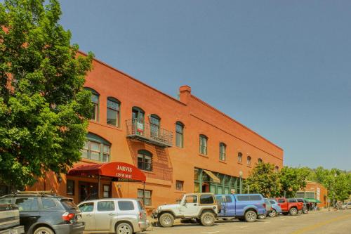El edificio en el que está el departamento