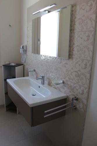 Un baño de B&B L'EDEN DI CAPO BIANCO