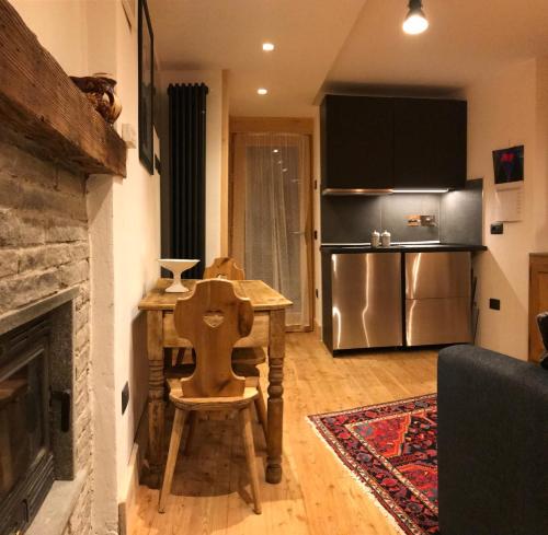 Chalet Monaci alla Fontana "Junior suite"にあるキッチンまたは簡易キッチン