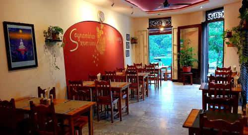 Gallery image of Saynamkhan River View in Luang Prabang