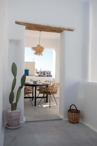 Hora Suites