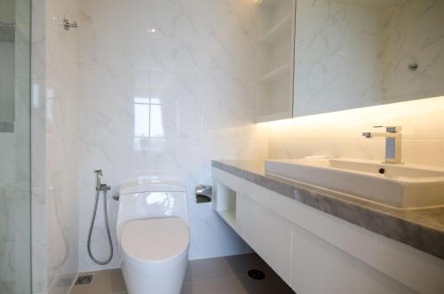 Gallery image of Aristo2 Surin Condo in Surin Beach