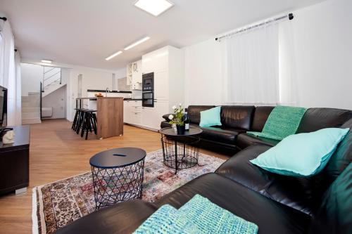 Riva Residence