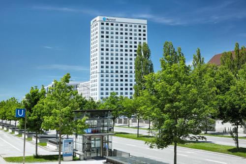 H2 Hotel München Olympiapark Image