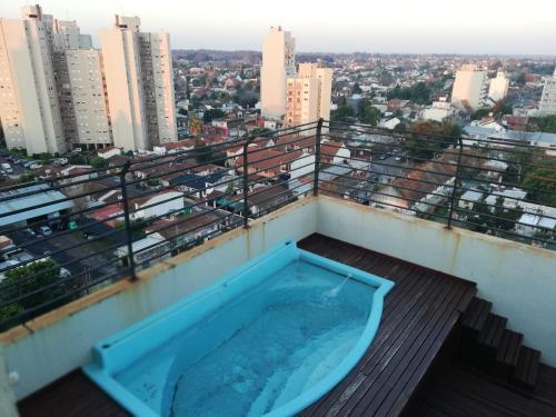 Pogled na bazen v nastanitvi Apartamentos Itati oz. v okolici