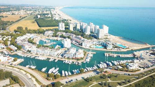 Gallery image of Portoverde Beach Apartments in Misano Adriatico