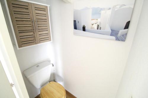 Foto da galeria de Beau Duplex 54m2, classé 3 étoiles et Label "Gîte de France" 5min centre, 15min gare CLIMATISATION, Calme, 2 chambres, NETFLIX WIFI, TV 140cms, parking, boite à clés arrivée tardive - Gîtes La Tarine - em Pallud