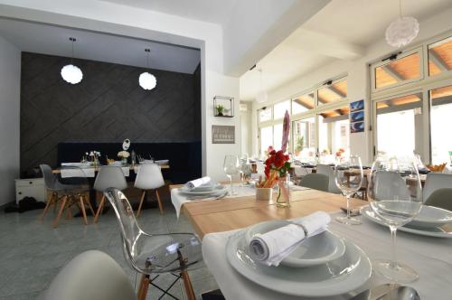 Gallery image of Restoran Bartol in Rovanjska