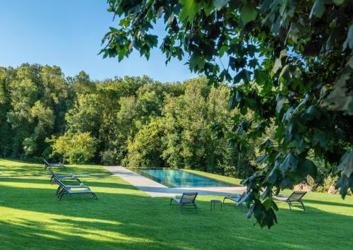 Un jardín fuera de Badia di Pomaio