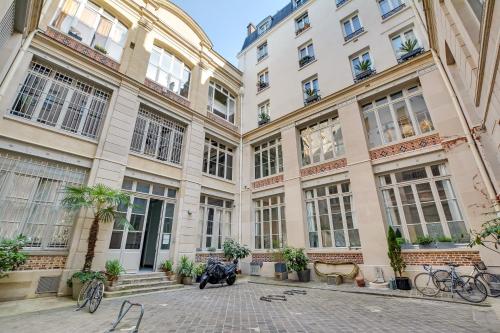 Pick A Flat's Apartment in Upper Marais - Rue d'Hauteville
