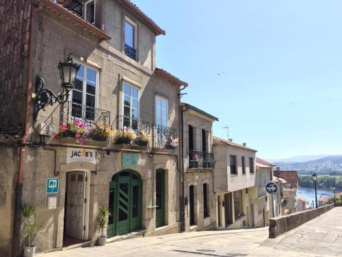 Photo de la galerie de l'établissement JACOB'S HOSTEL TUI, à Tui