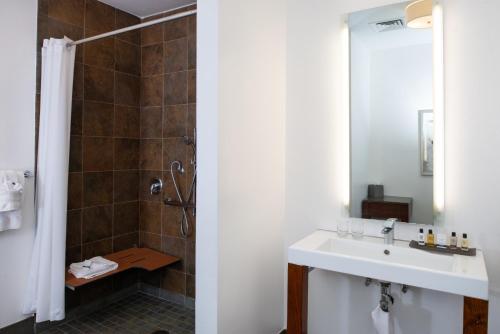 Un baño de Wine Valley Inn