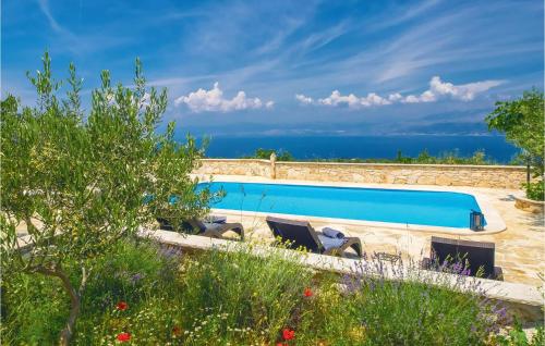 Five-Bedroom Holiday Home In Donji Humag