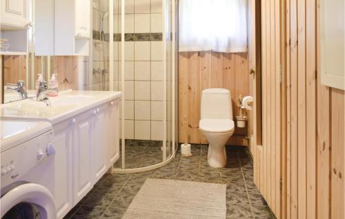 Koupelna v ubytování Gorgeous Home In Sjusjen With House A Mountain View