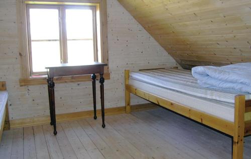 Postel nebo postele na pokoji v ubytování 1 Bedroom Gorgeous Home In Värnamo