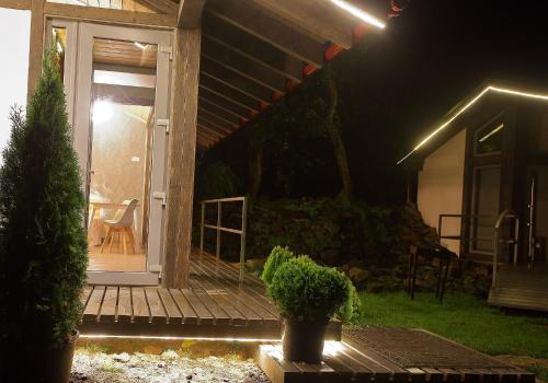 Taman di luar Veranda