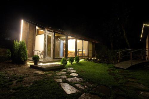 Taman di luar Veranda