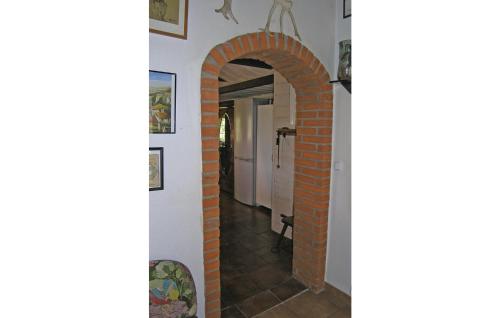 Gambar di galeri bagi 2 Bedroom Cozy Home In Vaggeryd di Ödestugu