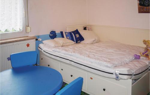 Ліжко або ліжка в номері 2 Bedroom Gorgeous Home In Neue Mhle