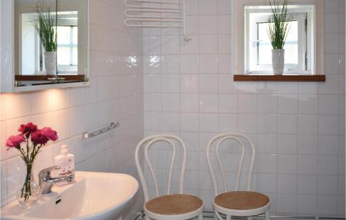 Koupelna v ubytování Lovely Home In Sankt Anna With Kitchen