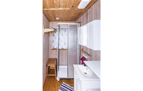 Koupelna v ubytování Stunning Home In Steinst With Wifi