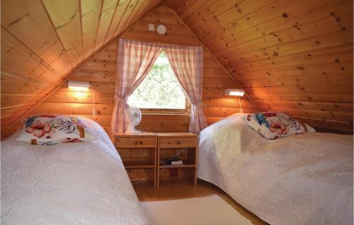 Ένα ή περισσότερα κρεβάτια σε δωμάτιο στο 1 Bedroom Amazing Studio In Löttorp