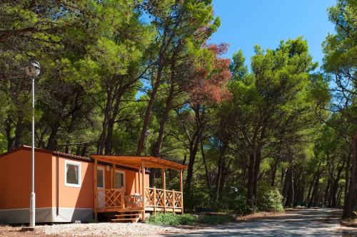 Fotografie z fotogalerie ubytování Mobile Homes Camp Baško Polje - Adriatic Kampovi v destinaci Baška Voda