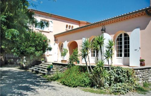 Beautiful Home In Montlimar With 4 Bedrooms, Wifi And Outdoor Swimming Pool