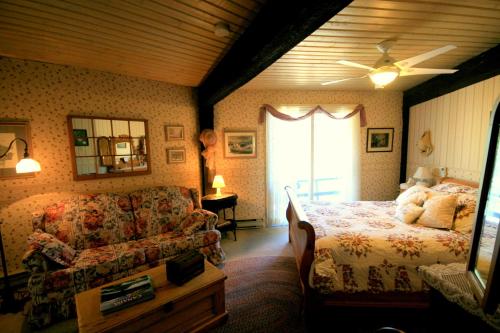 Galeriebild der Unterkunft Stouffermill Bed & Breakfast in Algonquin Highlands