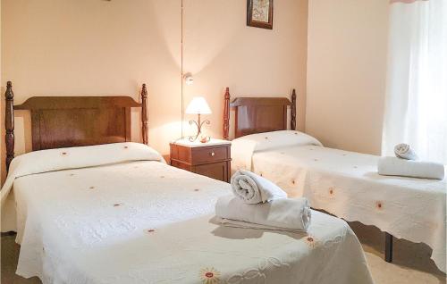Кровать или кровати в номере Awesome Home In Osuna