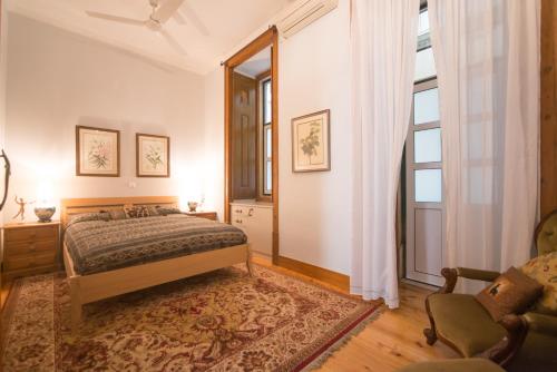 Classic Lisbon Downtown Apartment